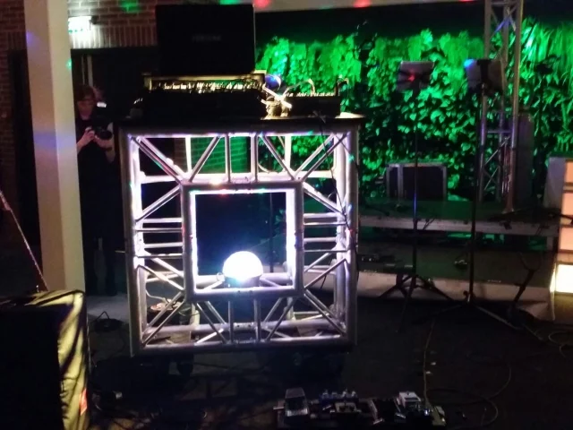 DJ meubel truss 1 m.